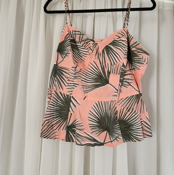 Palm and peach top adjust straps smocked backing for perfect fit - Picture 5 of 5